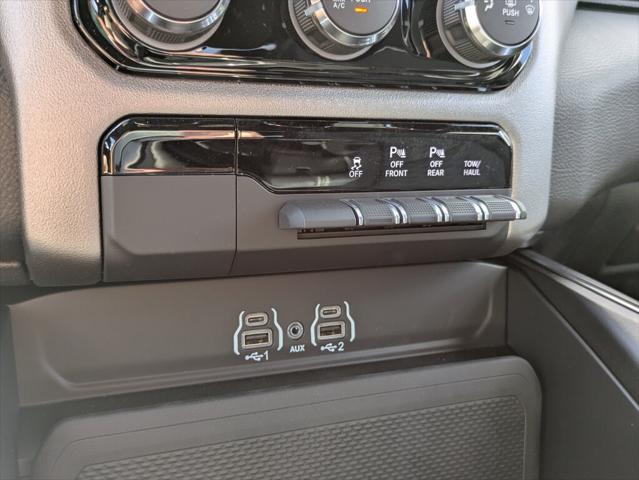 2026 Ram 1500 Big Horn Crew Cab 4x4 57 Box