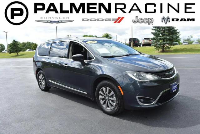 2019 Chrysler Pacifica Touring L Plus for sale in Racine, WI