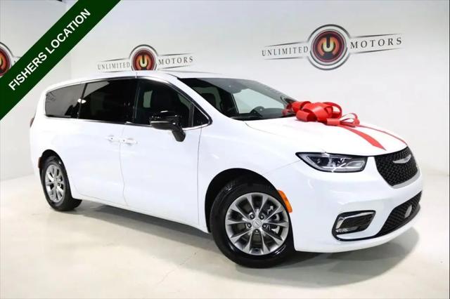 2026 Chrysler Pacifica Limited for sale in Fishers, IN