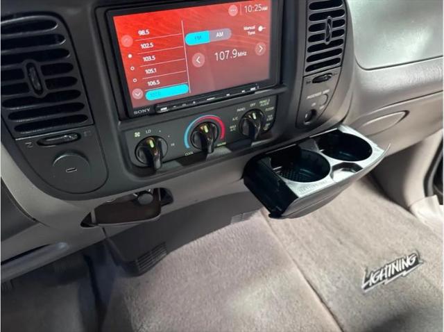 1999 Ford F-150 SVT Lightning