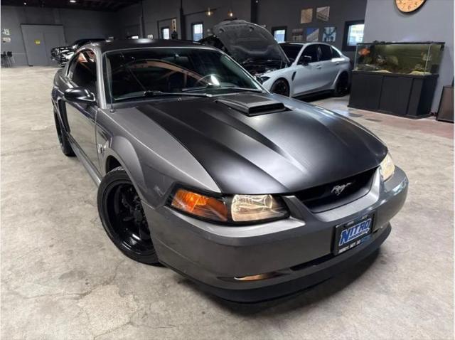 2004 Ford Mustang Mach 1