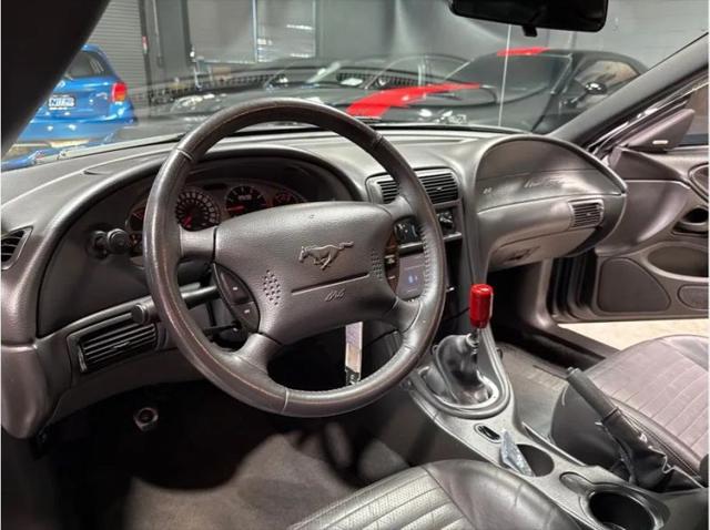 2004 Ford Mustang Mach 1