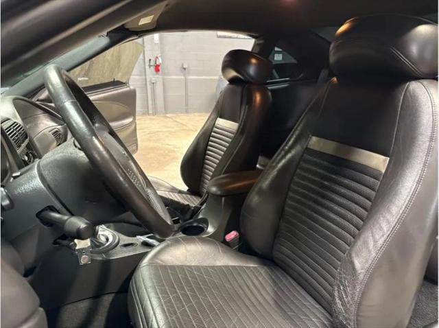 2004 Ford Mustang Mach 1