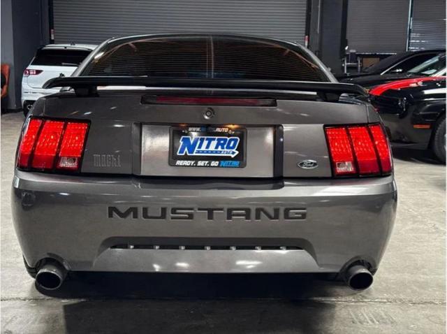 2004 Ford Mustang Mach 1
