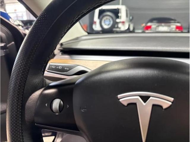 2022 Tesla Model 3 Long Range Dual Motor All-Wheel Drive