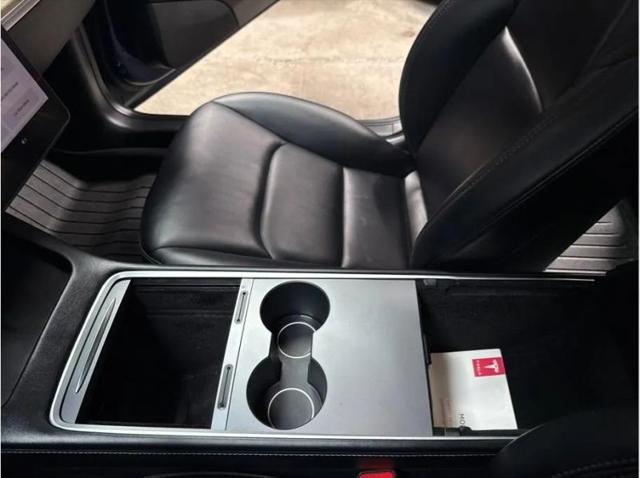 2022 Tesla Model 3 Long Range Dual Motor All-Wheel Drive