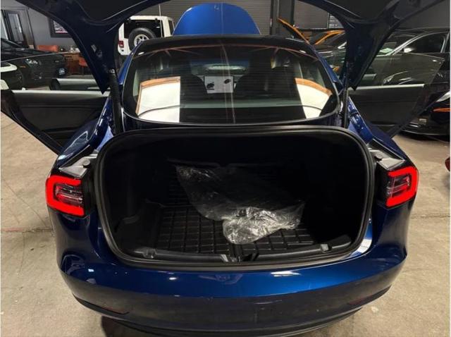 2022 Tesla Model 3 Long Range Dual Motor All-Wheel Drive