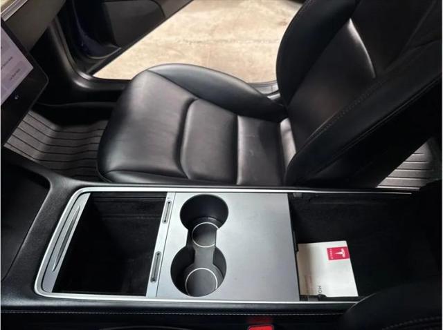 2022 Tesla Model 3 Long Range Dual Motor All-Wheel Drive