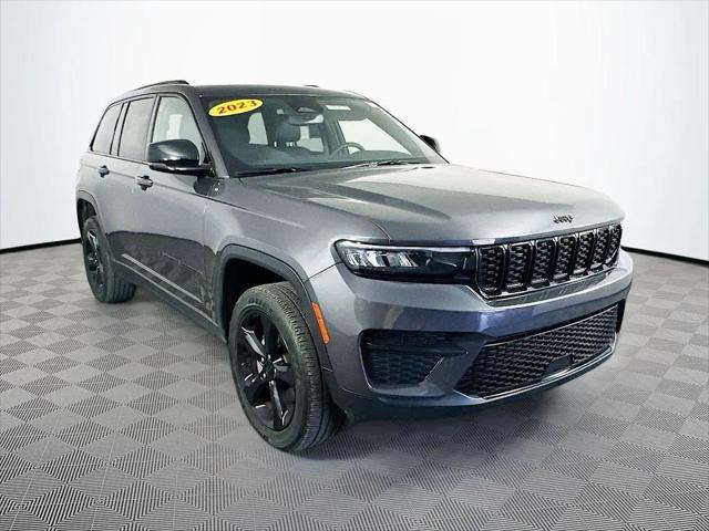 2023 Jeep Grand Cherokee Altitude 4x4 for sale in Toledo, OH