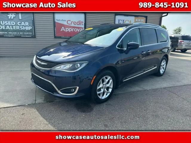 2018 Chrysler Pacifica Touring L for sale in Chesaning, MI
