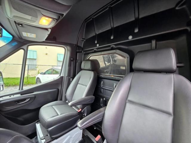 2021 Freightliner Sprinter High Roof I4