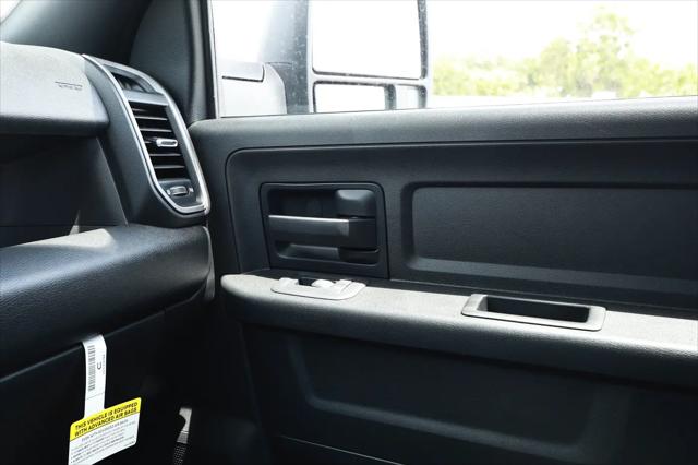 2026 Ram 2500 Black Express Crew Cab 4x4 64 Box