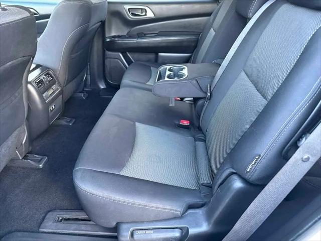 2019 Nissan Pathfinder S