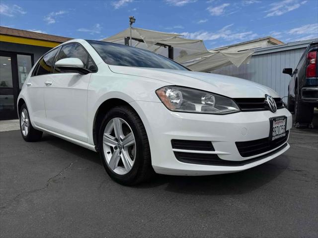 2017 Volkswagen Golf TSI Wolfsburg Edition 4-Door