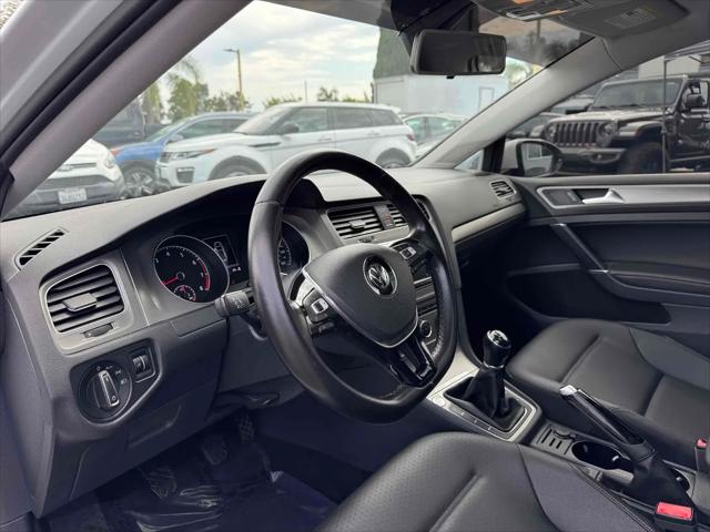 2017 Volkswagen Golf TSI Wolfsburg Edition 4-Door