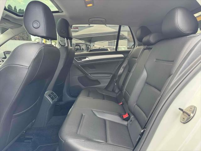 2017 Volkswagen Golf TSI Wolfsburg Edition 4-Door