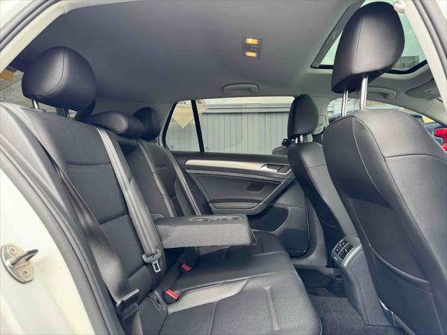 2017 Volkswagen Golf TSI Wolfsburg Edition 4-Door