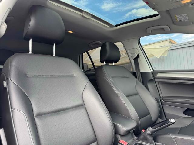 2017 Volkswagen Golf TSI Wolfsburg Edition 4-Door