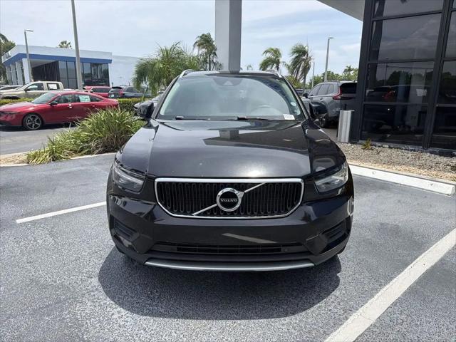 2020 Volvo XC40 T5 Momentum