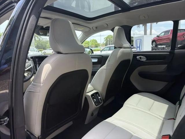 2020 Volvo XC40 T5 Momentum