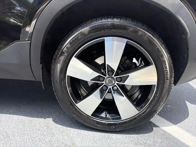 2020 Volvo XC40 T5 Momentum