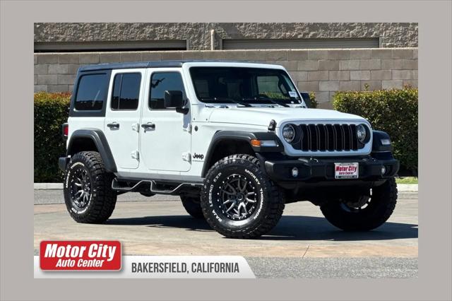 2025 Jeep Wrangler 4-Door Summit 4x4 for sale in Bakersfield, CA