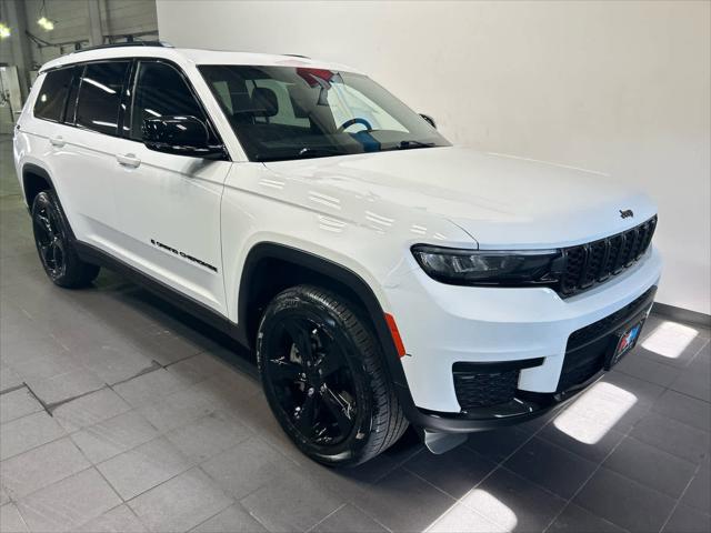 2023 Jeep Grand Cherokee L Altitude 4x4 2023 Jeep Grand Cherokee L Altitude 4x4