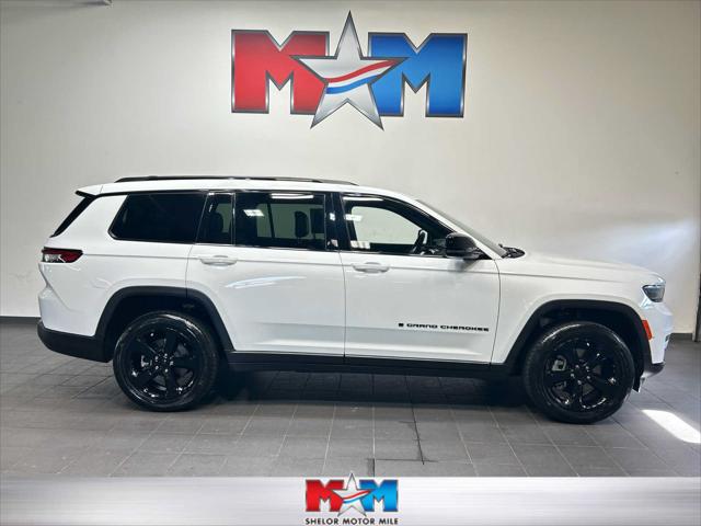 2023 Jeep Grand Cherokee L Altitude 4x4 2023 Jeep Grand Cherokee L Altitude 4x4