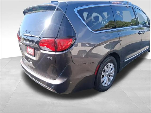 2018 Chrysler Pacifica Touring L 2018 Chrysler Pacifica Touring L