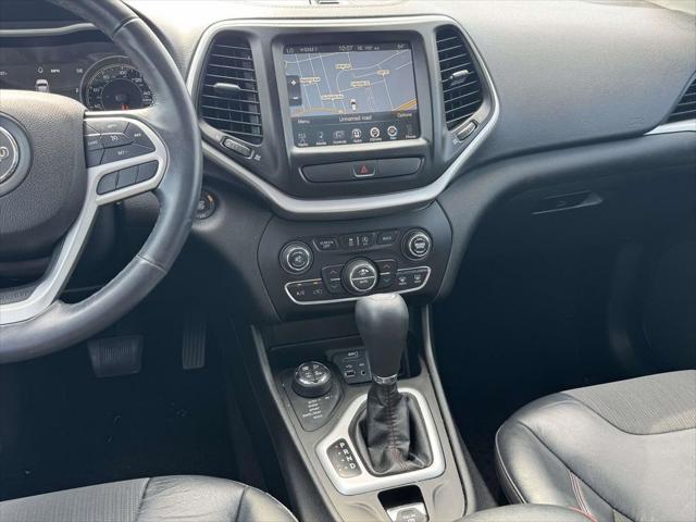 2017 Jeep Cherokee Trailhawk 4x4 2017 Jeep Cherokee Trailhawk 4x4