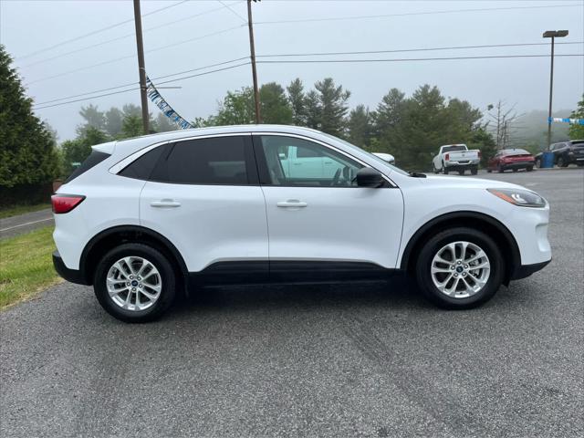 2022 Ford Escape SE Hybrid