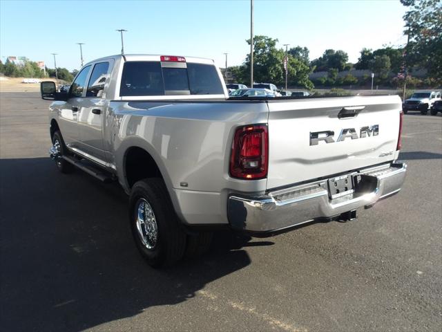 2026 Ram 3500 Tradesman Crew Cab 4x4 8' Box