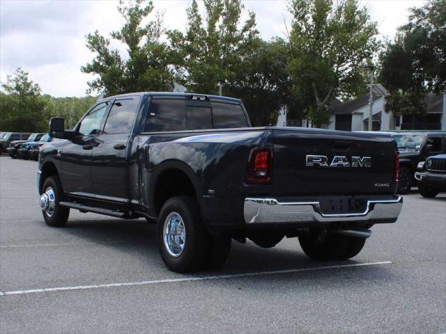 2026 RAM Ram 3500 RAM 3500 TRADESMAN CREW CAB 4X4 8 BOX