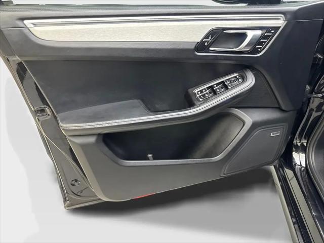 2020 Porsche Macan Turbo