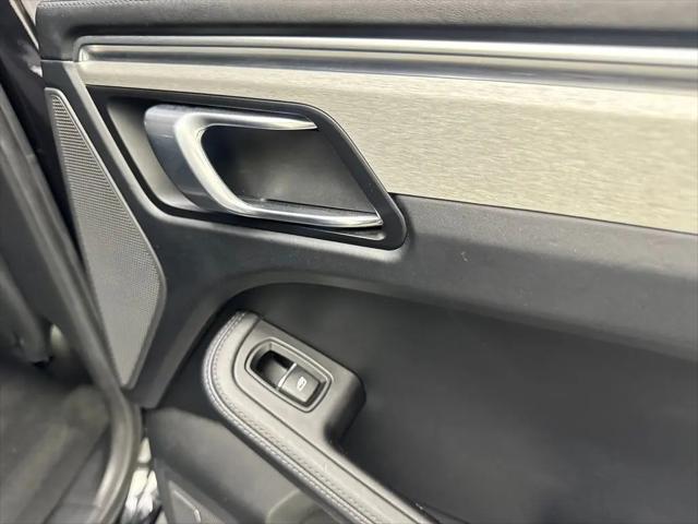 2020 Porsche Macan Turbo