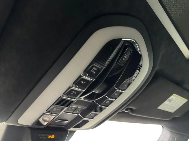 2020 Porsche Macan Turbo