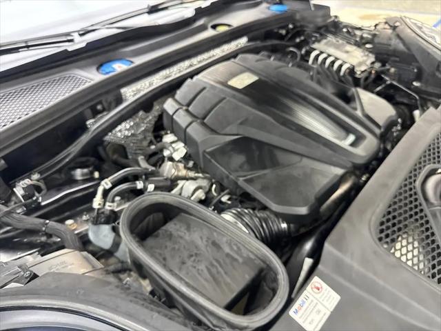 2020 Porsche Macan Turbo