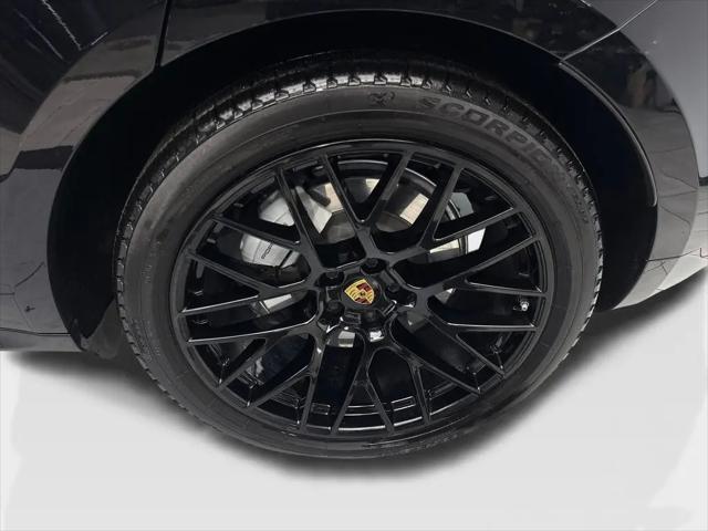 2020 Porsche Macan Turbo