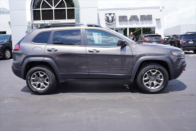 2022 Jeep Cherokee Trailhawk 4x4 2022 Jeep Cherokee Trailhawk 4x4