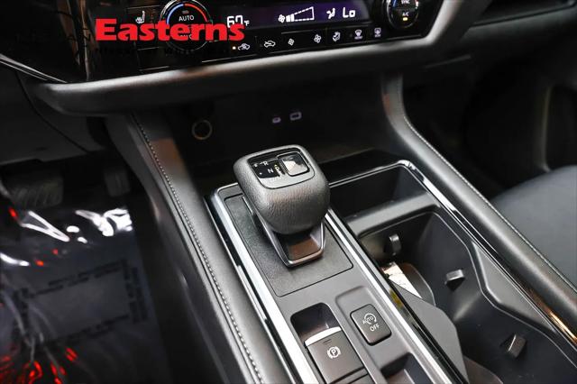 2025 Nissan Pathfinder SV FWD