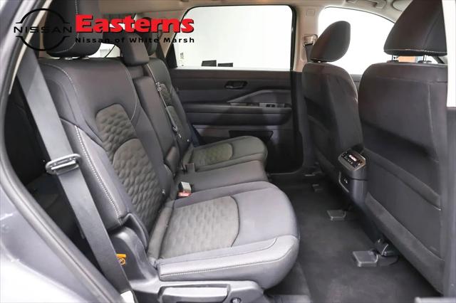 2025 Nissan Pathfinder SV FWD