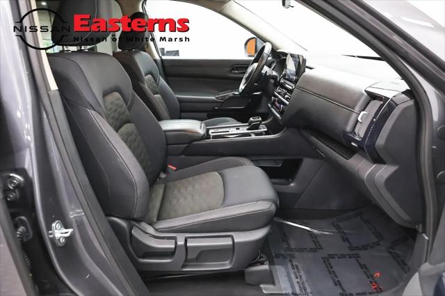 2025 Nissan Pathfinder SV FWD