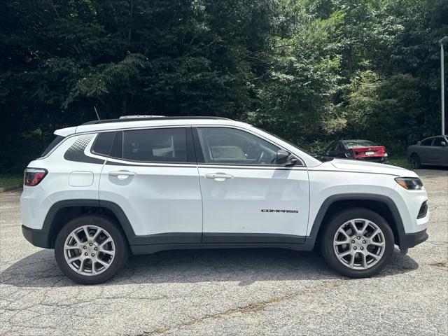 2022 Jeep Compass Latitude Lux 4x4