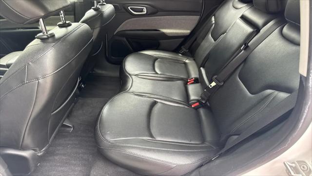 2022 Jeep Compass Latitude Lux 4x4
