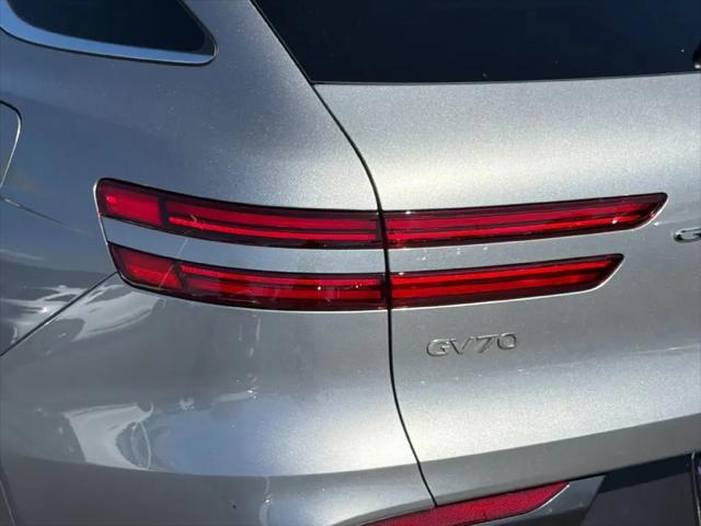 2026 Genesis GV70 2.5T Advanced