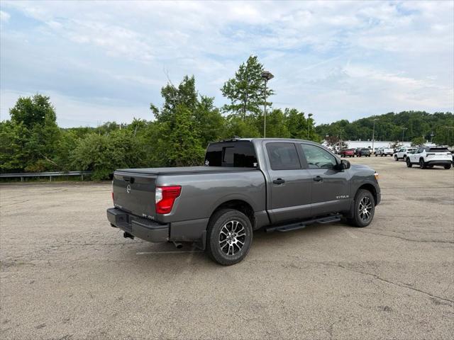 2023 Nissan TITAN Crew Cab SV 4x4 2023 Nissan TITAN Crew Cab SV 4x4