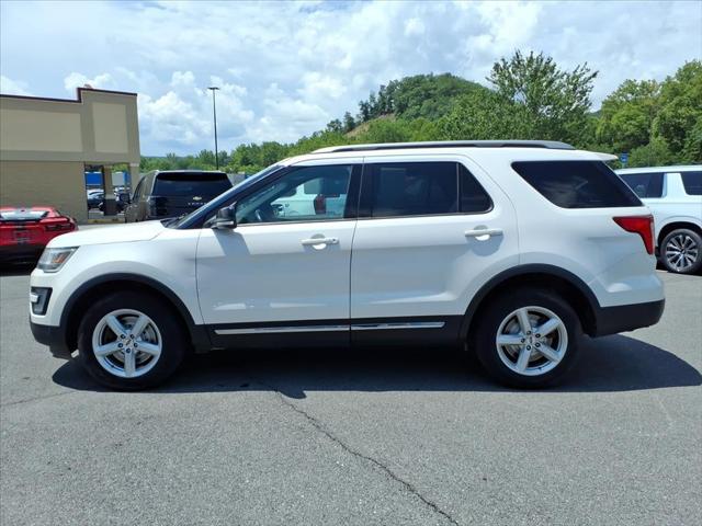 2017 Ford Explorer XLT 2017 Ford Explorer XLT