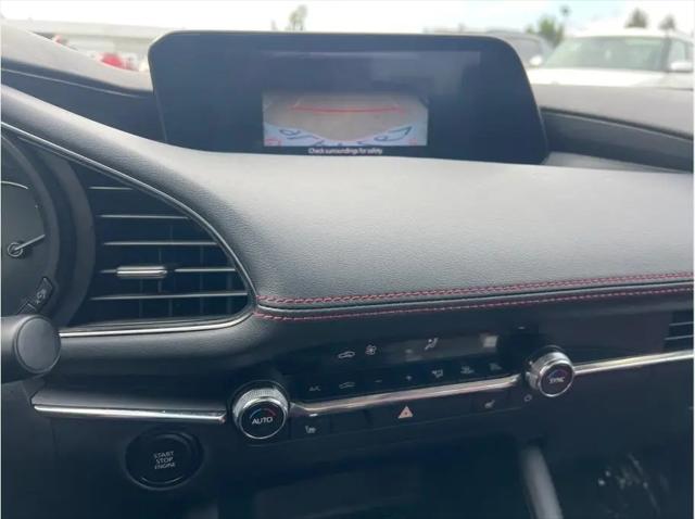2024 Mazda Mazda3 2.5 S Carbon Edition