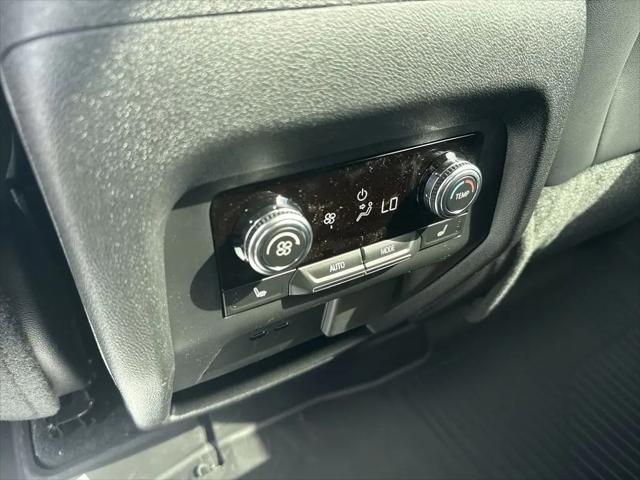2026 GMC Acadia Elevation AWD