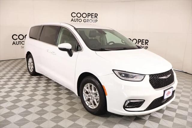 2023 Chrysler Pacifica Touring L for sale in Shawnee, OK